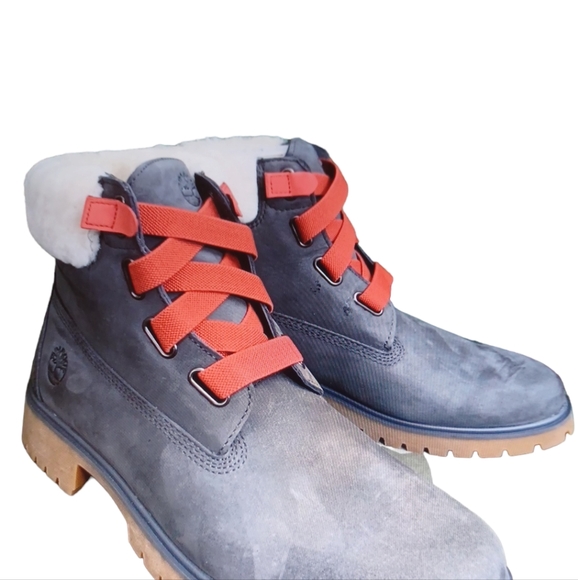 Timberland women JAYNE SHEARLING COLLAR BOOTS SIZE 8 - Picture 4 of 5